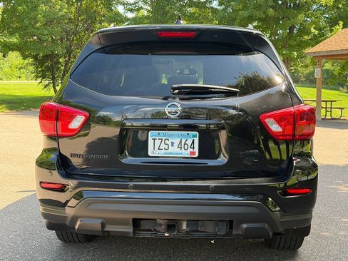 Used 2020 Nissan Pathfinder SL AWD/4WD image 4