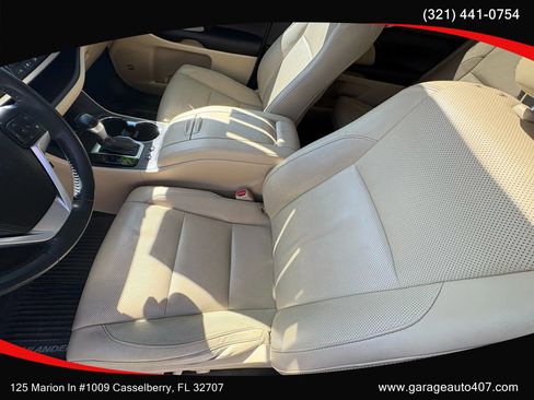 Used 2016 Toyota Highlander Limited image 15