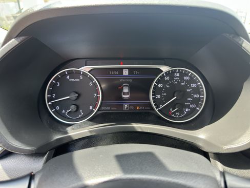 Used 2025 Nissan Sentra SV FWD image 18