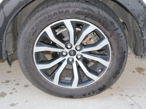 Used 2020 Ford Explorer ST w/ Premium Technology Package image 29