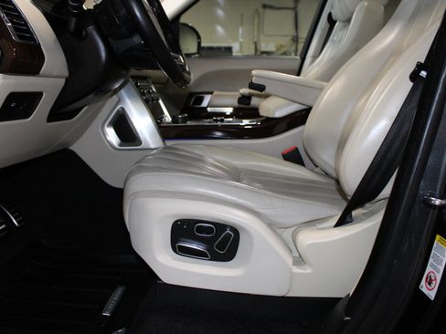 Used 2014 Land Rover Range Rover Supercharged AWD/4WD image 28