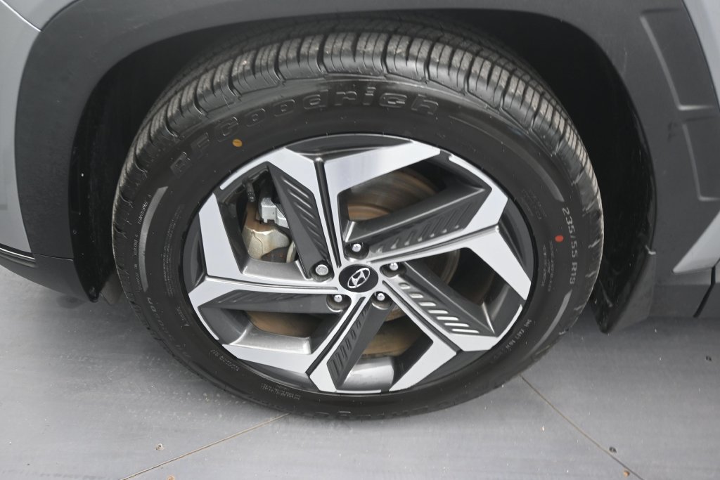 Used 2024 Hyundai Tucson Limited FWD image 9