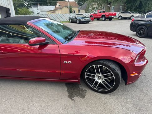 Used 2014 Ford Mustang GT Premium w/ Electronics Package RWD image 11