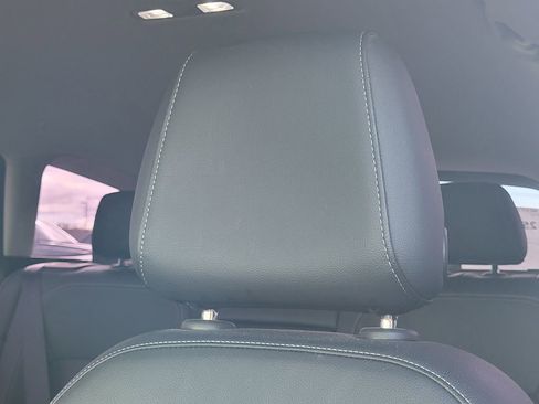 Used 2019 Buick Regal Essence w/ Driver Confidence Package I image 13