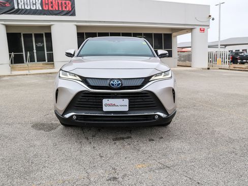Used 2024 Toyota Venza Limited AWD/4WD image 3