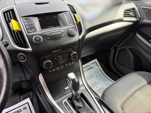 Used 2018 Ford Edge SEL AWD/4WD image 18