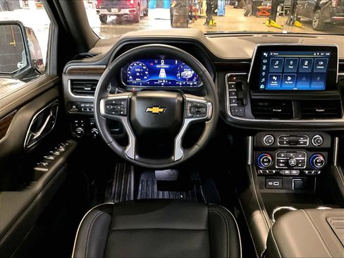 Used 2023 Chevrolet Tahoe Premier w/ Premium Package 2 image 18