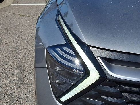 Certified 2024 Kia Sportage LX image 11