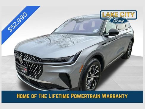 Used 2025 Lincoln Nautilus Premier w/ Equipment Group 102A image 1