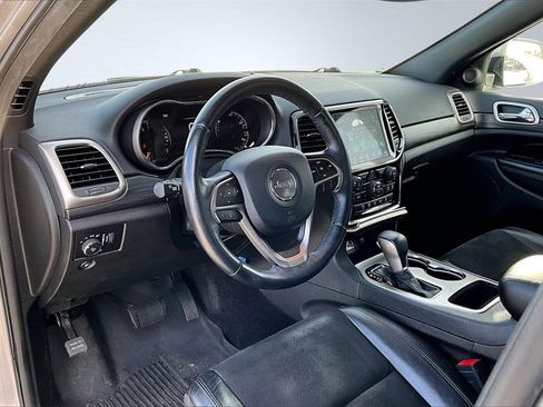 Used 2019 Jeep Grand Cherokee Altitude image 15