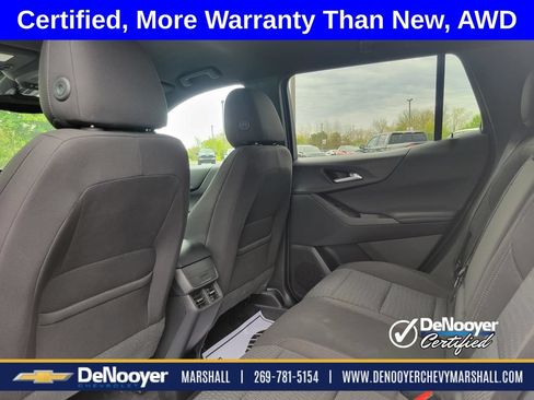 Used 2026 Chevrolet Equinox LT AWD/4WD image 24