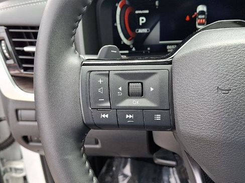 Certified 2025 Nissan Rogue Platinum w/ Tech Package AWD/4WD image 22