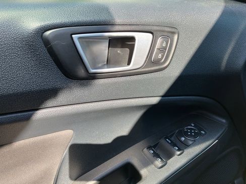 Used 2018 Ford EcoSport SE w/ SE Cold Weather Package image 8
