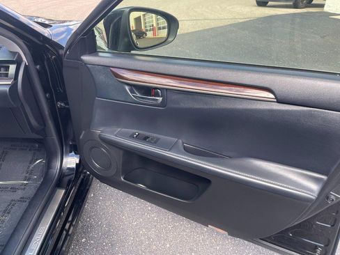Used 2013 Lexus ES 350 w/ Luxury Pkg FWD image 12