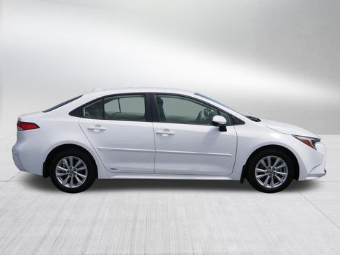 Used 2023 Toyota Corolla LE w/ LE Convenience Package AWD/4WD image 8