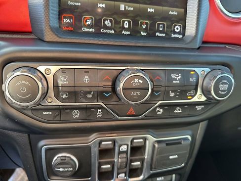 Used 2021 Jeep Wrangler Unlimited Rubicon image 28