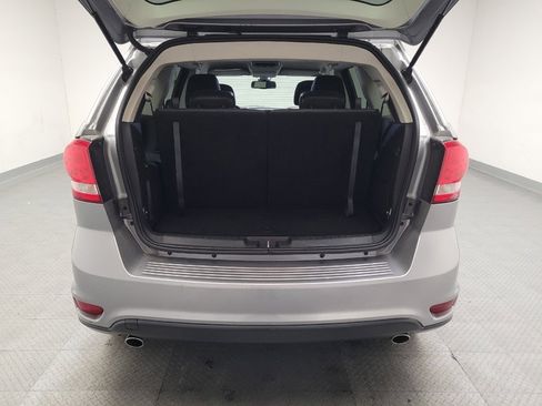 Used 2019 Dodge Journey GT image 29