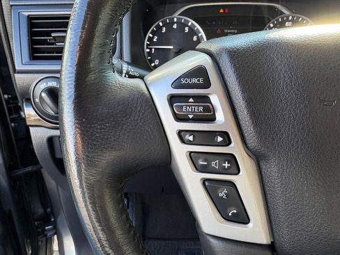Used 2024 Nissan Titan SV w/ SV Convenience Package image 15