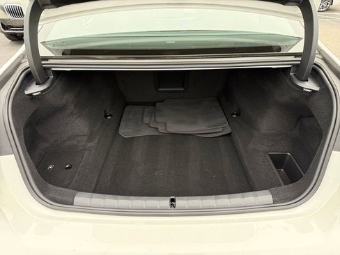 Certified 2025 BMW 740i xDrive image 37
