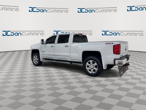 Used 2018 Chevrolet Silverado 2500 LTZ image 6