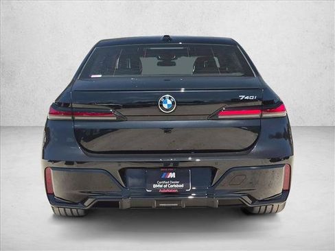 New 2026 BMW 740i RWD image 8