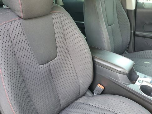 Used 2013 Chevrolet Equinox LS image 37