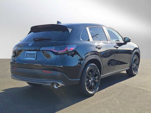 New 2026 Honda HR-V Sport image 3