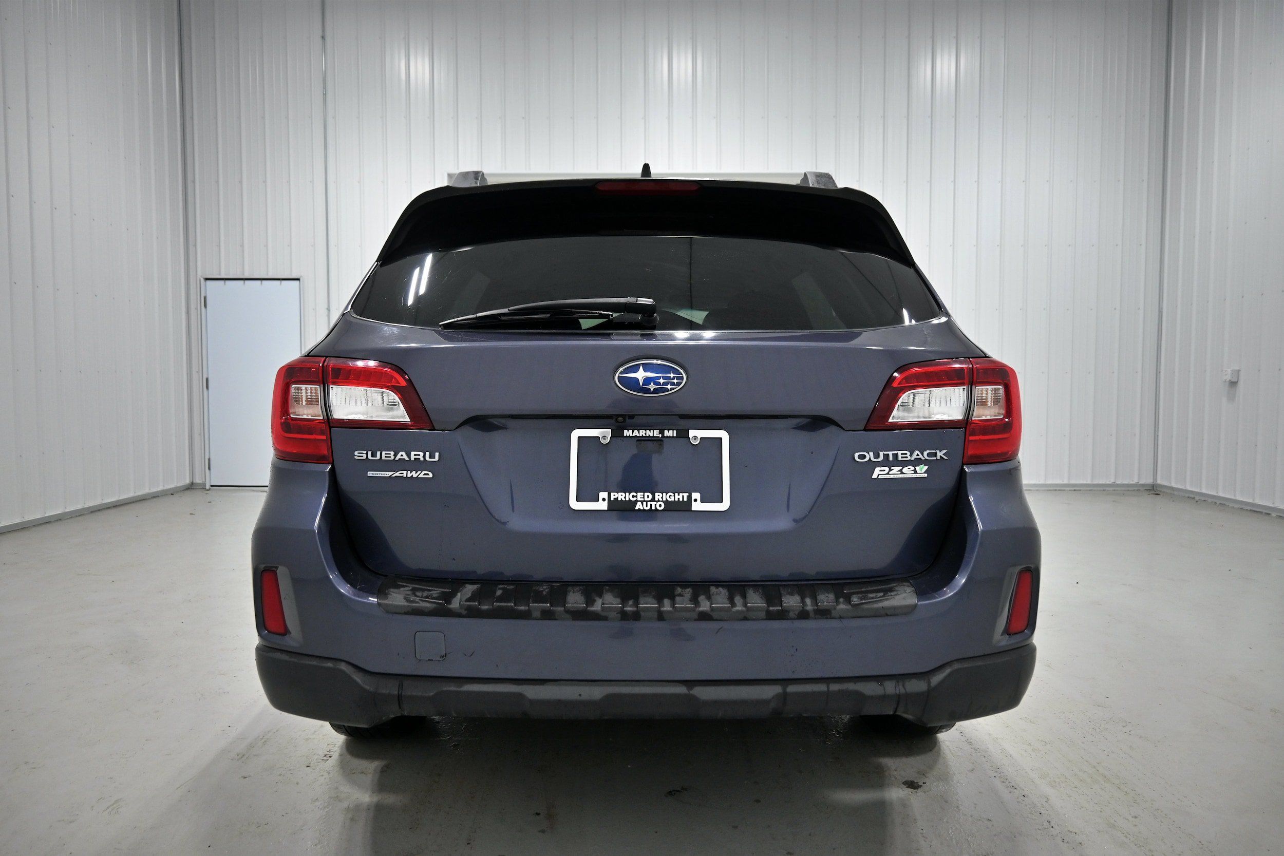 Used 2017 Subaru Outback 2.5i Premium AWD/4WD image 26