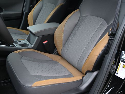 Certified 2025 Subaru Crosstrek 2.5i Sport w/ Popular Package #4A image 16