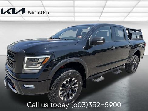 Used 2022 Nissan Titan PRO-4X w/ Pro-4x Convenience Package AWD/4WD image 3