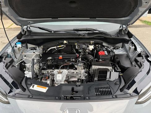 Used 2024 Honda HR-V Sport image 17