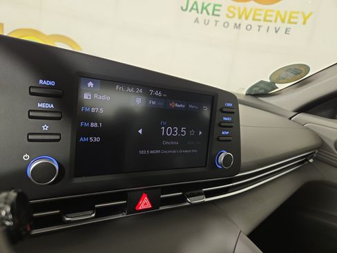 Used 2025 Hyundai Elantra Sport FWD image 19