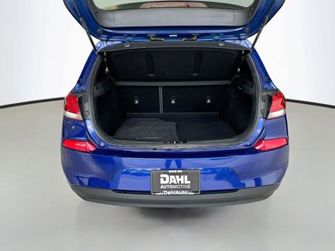 Used 2019 Hyundai Elantra GT w/ Style Package 02 FWD image 25