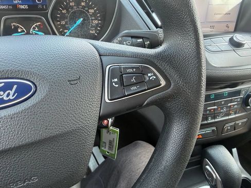 Certified 2018 Ford Escape SE w/ SE Sync 3 Package FWD image 20
