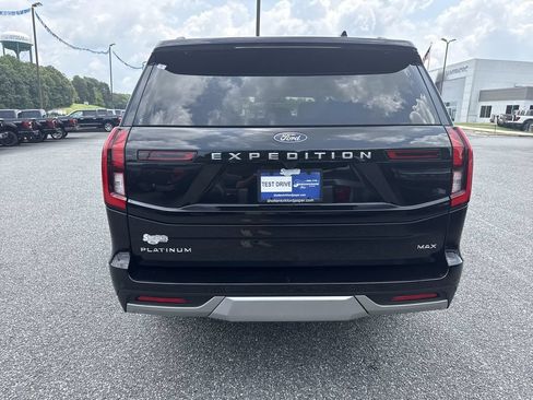 Used 2025 Ford Expedition Max Platinum w/ Driver's Package AWD/4WD image 6