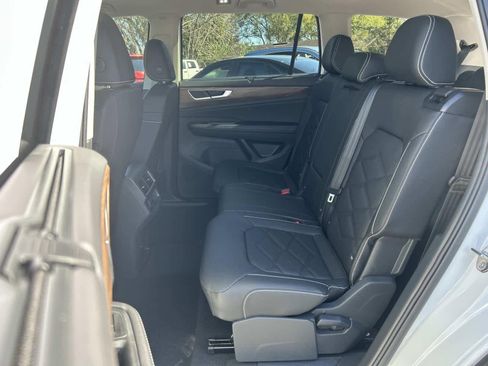 New 2026 Volkswagen Atlas SE AWD/4WD image 14