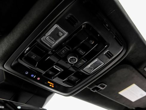 Used 2025 Cadillac Escalade V AWD/4WD image 33