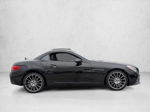 Certified 2020 Mercedes-Benz SLC 300 image 4