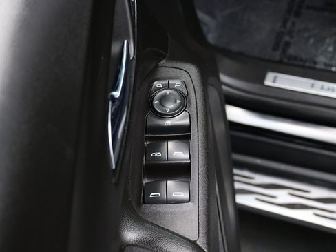 Used 2020 Chevrolet Equinox Premier image 11