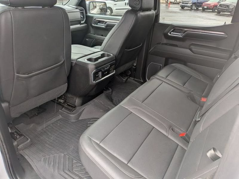 Used 2024 Chevrolet Silverado 1500 LTZ AWD/4WD image 30