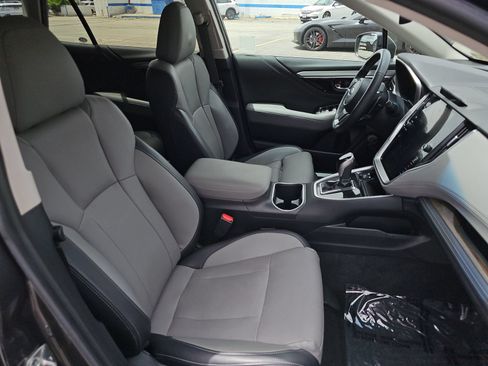 Used 2020 Subaru Outback Limited w/ Tech Package 2 AWD/4WD image 10