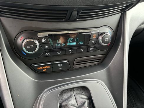 Used 2016 Ford Escape SE w/ Equipment Group 201A AWD/4WD image 23