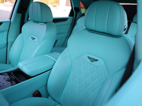 Used 2021 Bentley Bentayga image 8