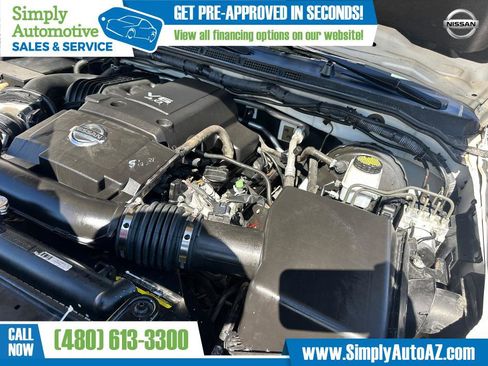 Used 2012 Nissan Frontier SV image 25