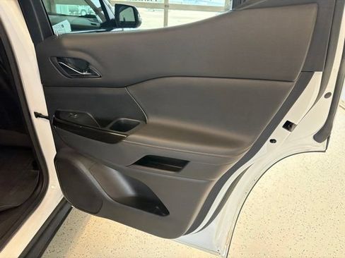 Used 2022 GMC Acadia AT4 w/ GMC Pro Grade Package AWD/4WD image 51