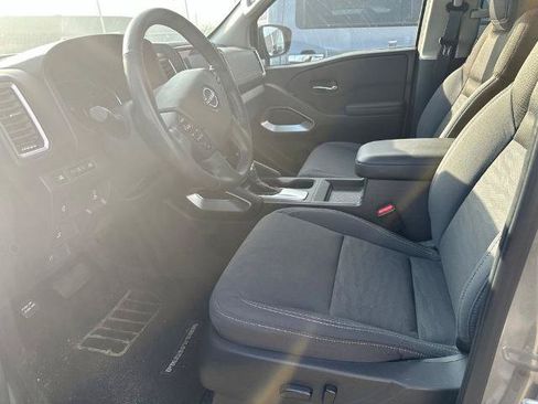 Certified 2024 Nissan Frontier SV w/ SV Convenience Package RWD image 2