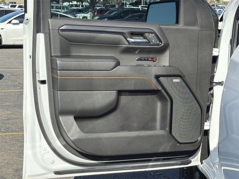 Used 2023 GMC Sierra 1500 AT4 w/ Technology Package image 21