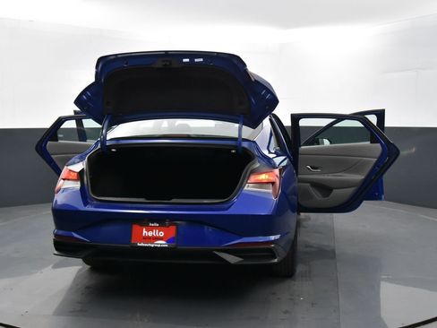 Used 2022 Hyundai Elantra SEL w/ Convenience Package image 32