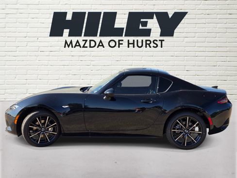 New 2026 MAZDA MX-5 Miata RF Grand Touring RWD image 3