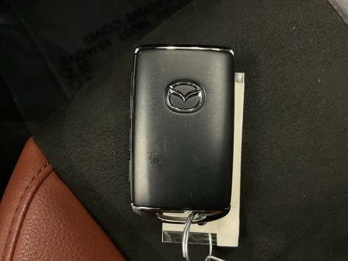Used 2024 MAZDA MAZDA3 s AWD/4WD image 27
